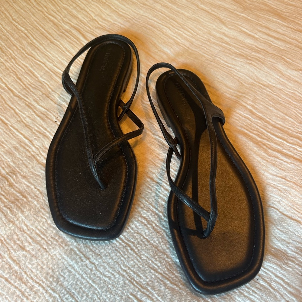 Vince Sandals